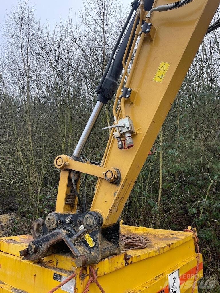 CAT 313GC 대형 굴삭기 29톤 이상