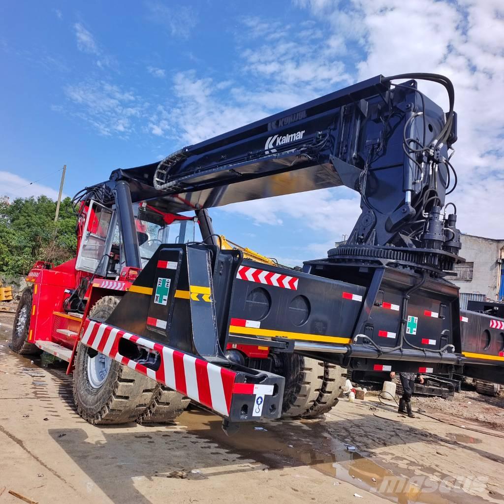 Kalmar DRF 450 리치 스태커