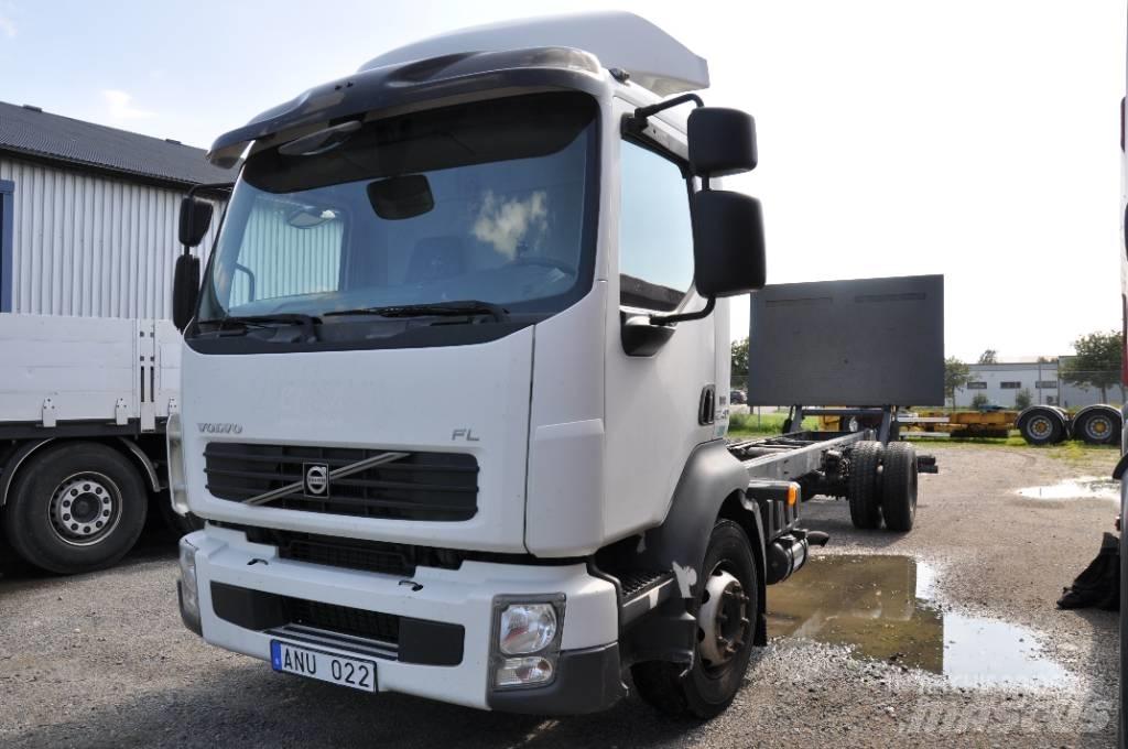 Volvo FL240 4x2 새시 운전실 트럭