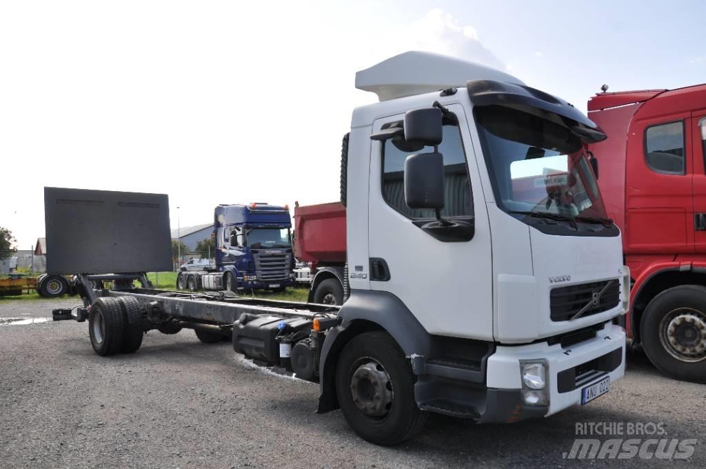 Volvo FL240 4x2 새시 운전실 트럭
