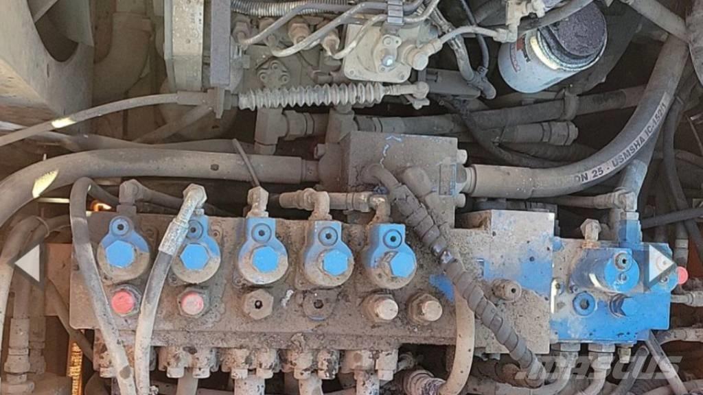 Hitachi EX 135 W  휠 굴삭기