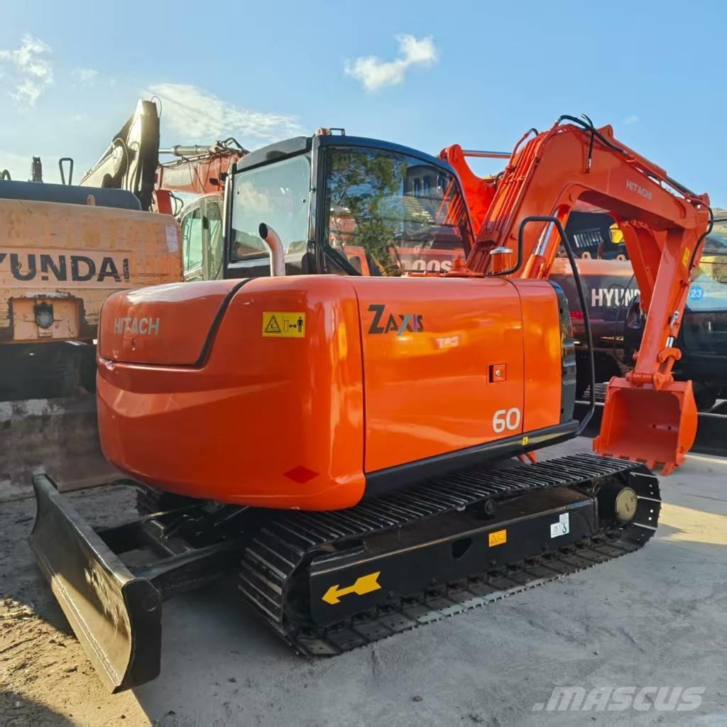 Hitachi ZX 60 소형 굴삭기 7톤 미만