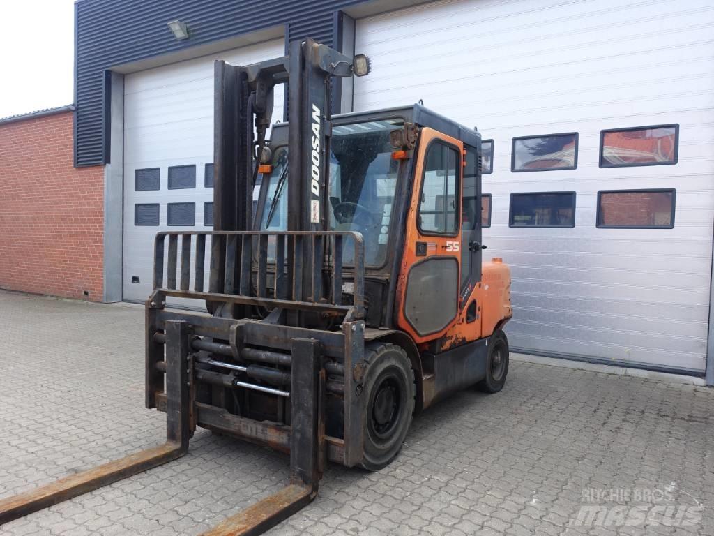 Doosan D 55 C-5 디젤 지게차