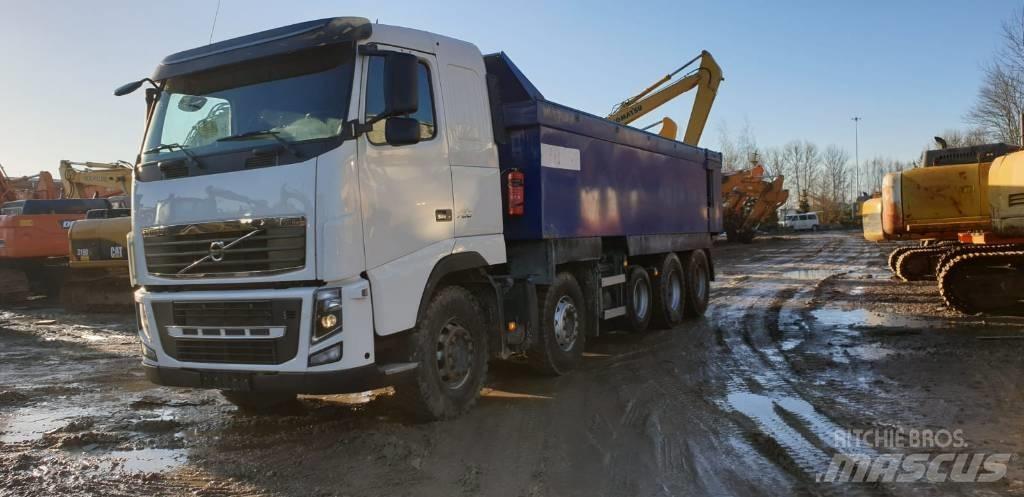 Volvo FH16 스킵 로더 트럭