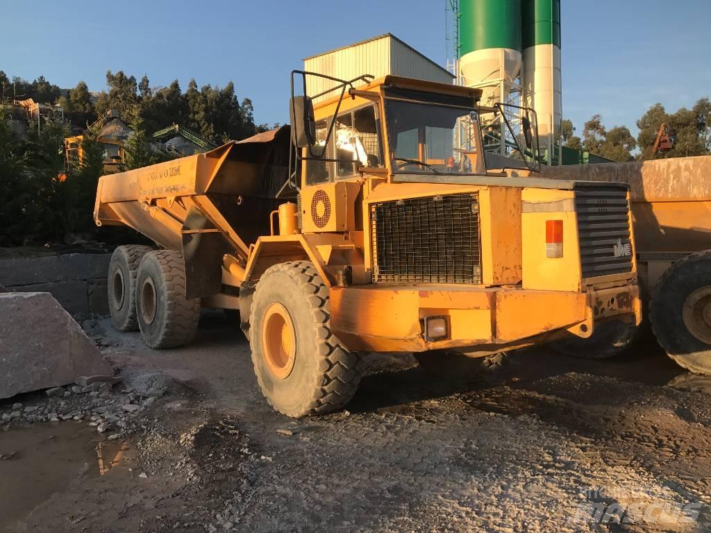 Volvo A 30 C 연결식 홀러