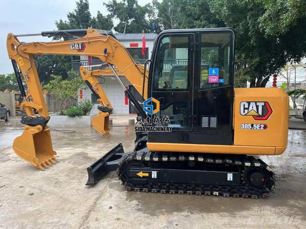 CAT 305.5E2 소형 굴삭기 7톤 미만