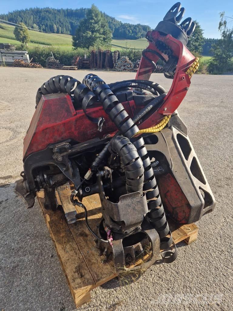 Komatsu 124 가지치기 장비