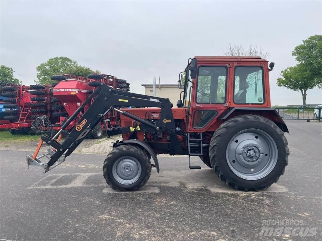 Belarus MTS 82 + FL 트랙터