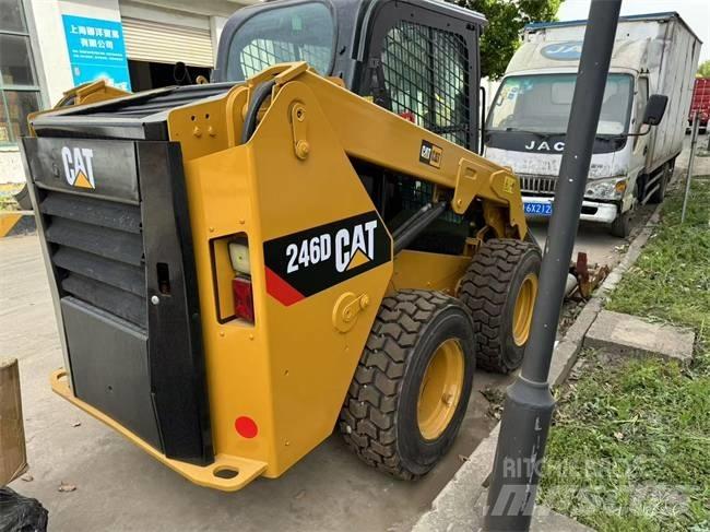 CAT 246 D  스키드로더
