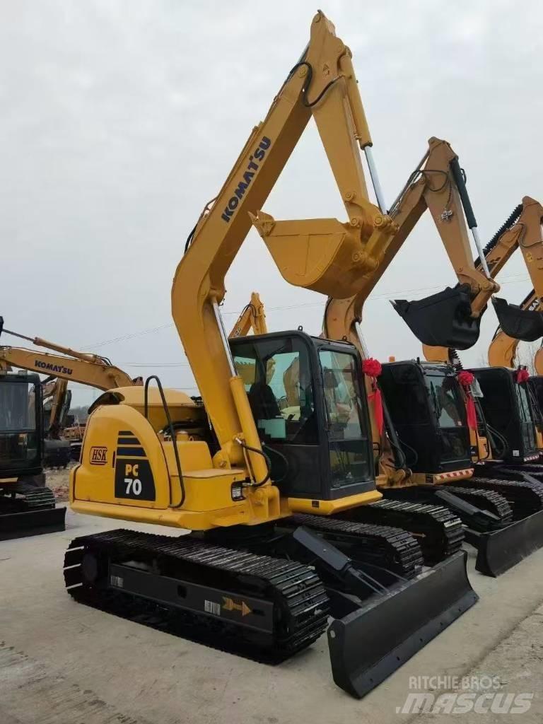 Komatsu 70-8 대형 굴삭기 29톤 이상