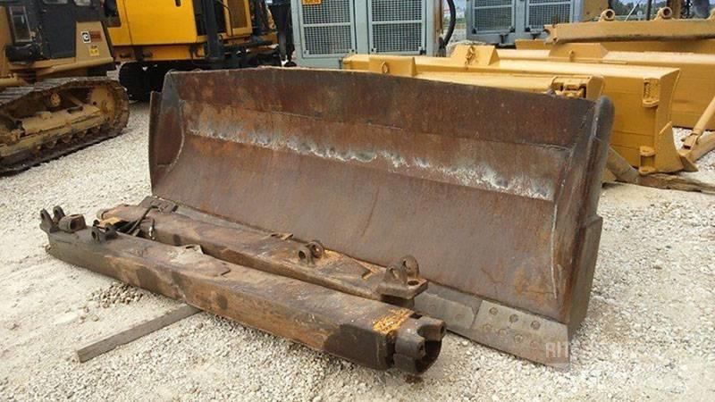 CAT D7E, D7F, D7G 삽날