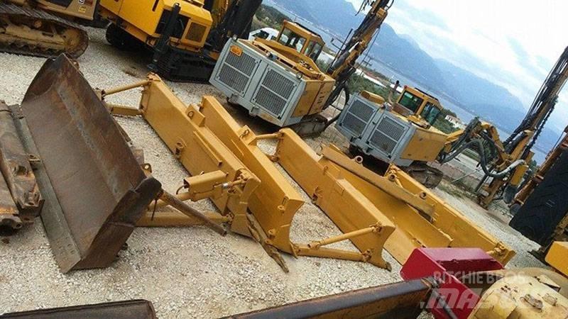 CAT D7E, D7F, D7G 삽날