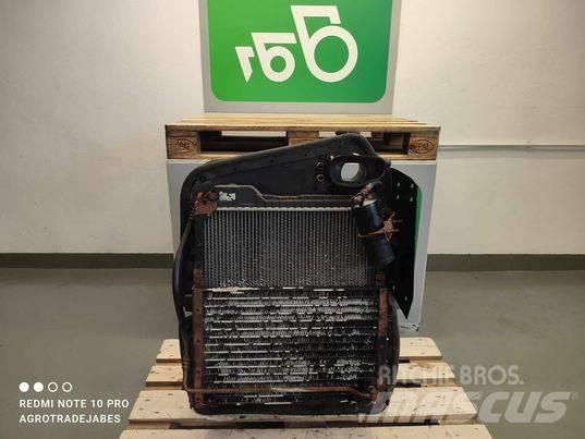 JCB 524-50 cooler 라디에이터