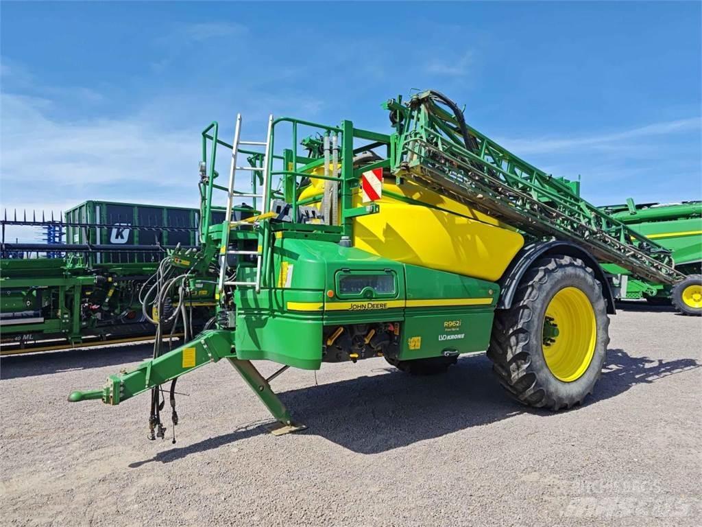 John Deere R962i 견인형 분무기