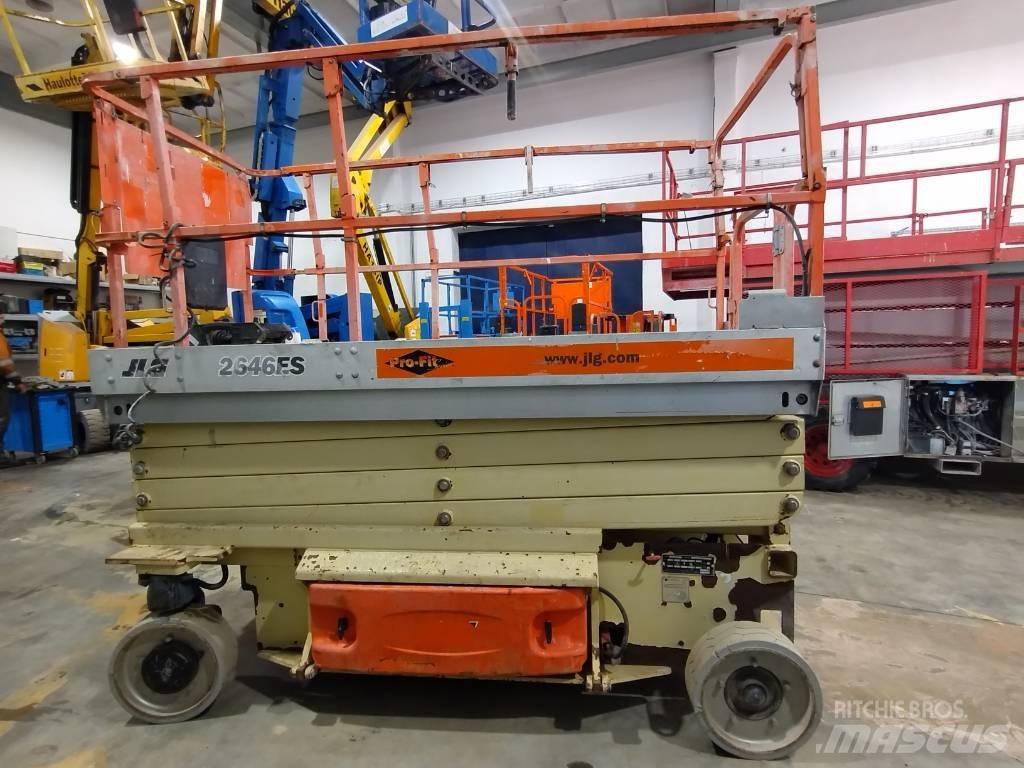 JLG 2646 ES 가위형 리프트