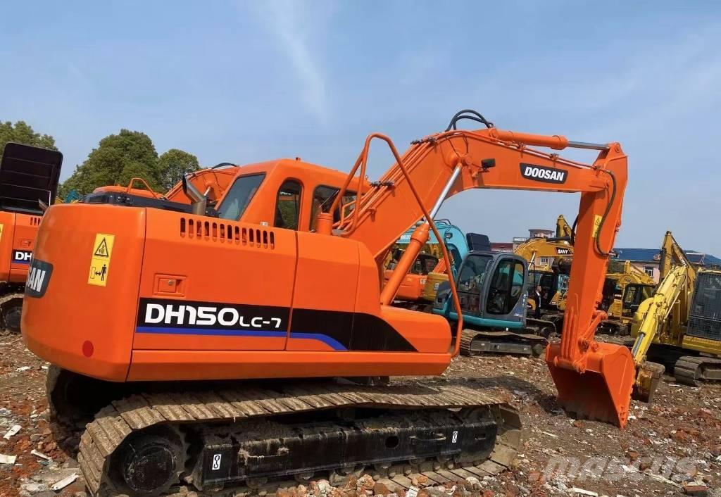 Doosan DH 150 대형 굴삭기 29톤 이상
