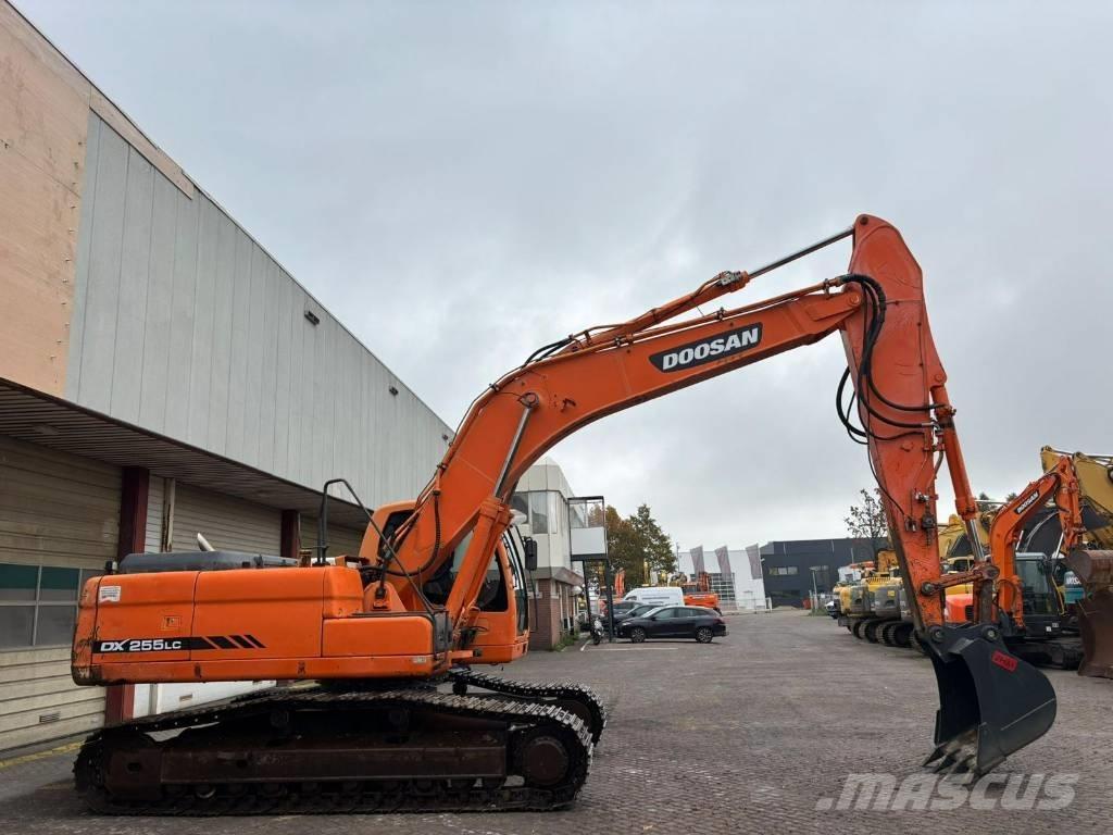 Doosan DX 255 LC 대형 굴삭기 29톤 이상