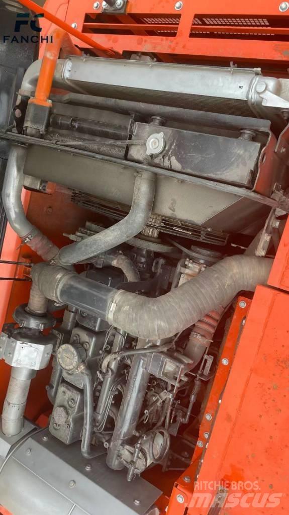 Doosan DX 300 LC 중형굴삭기 7톤-28톤