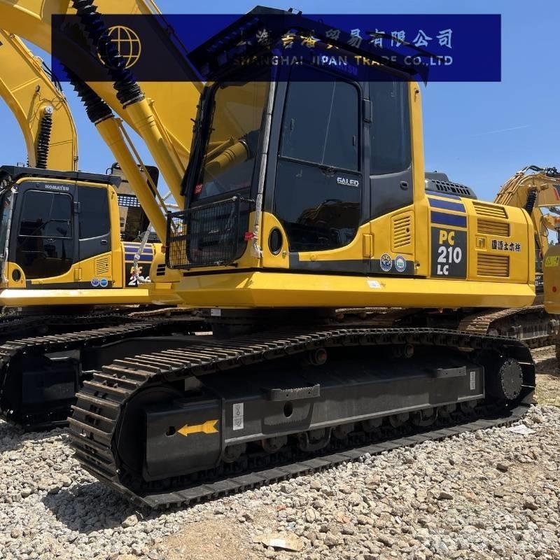 Komatsu PC 210 대형 굴삭기 29톤 이상
