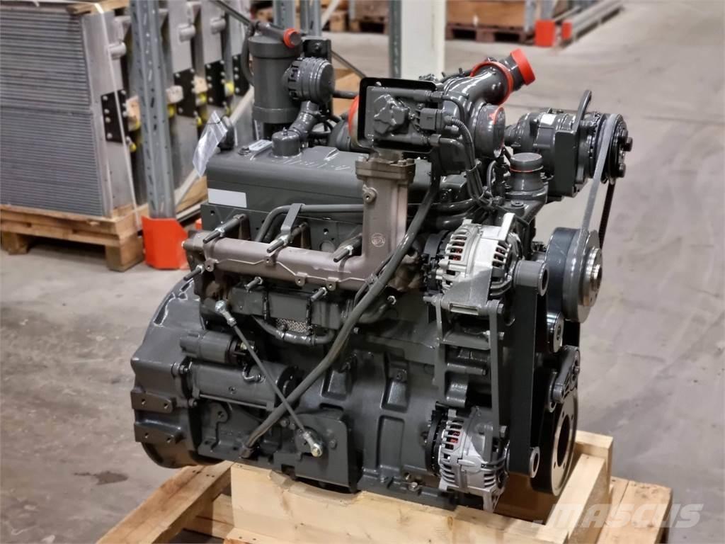 Komatsu 49 AWF 엔진