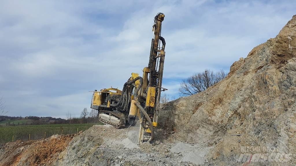 Atlas Copco F7-10 도로 굴착기