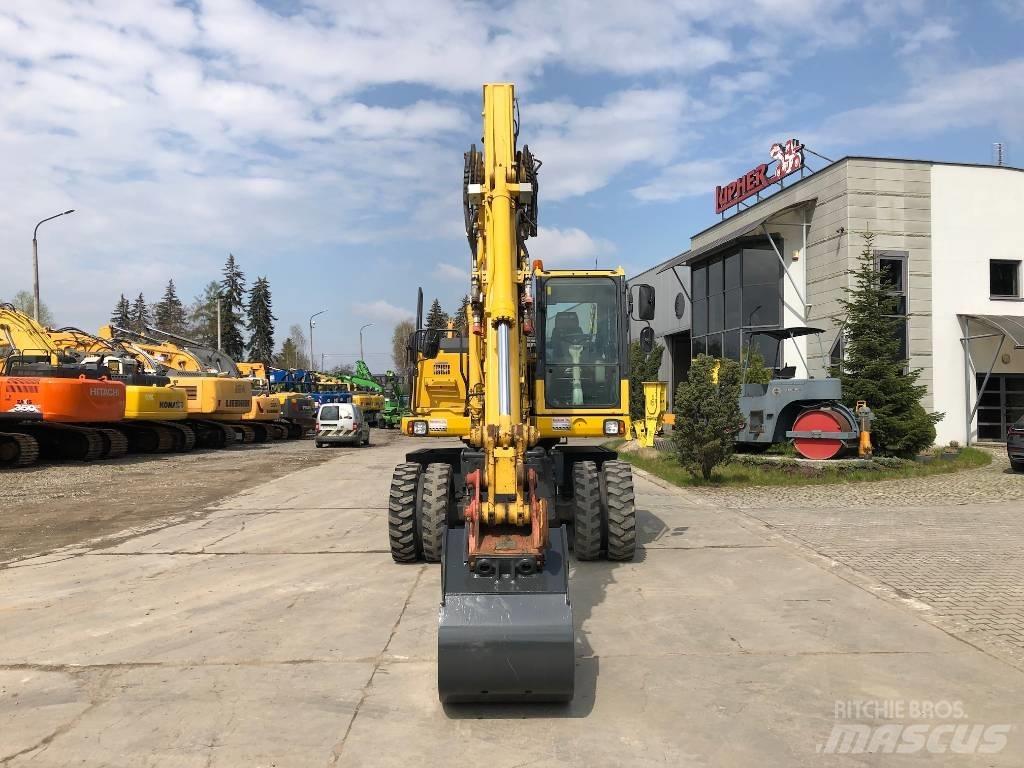 Komatsu PW160-8  휠 굴삭기