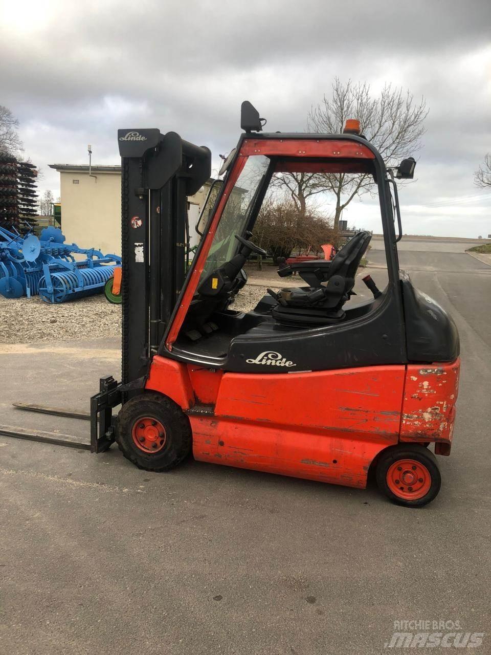 Linde E 25 전동 지게차