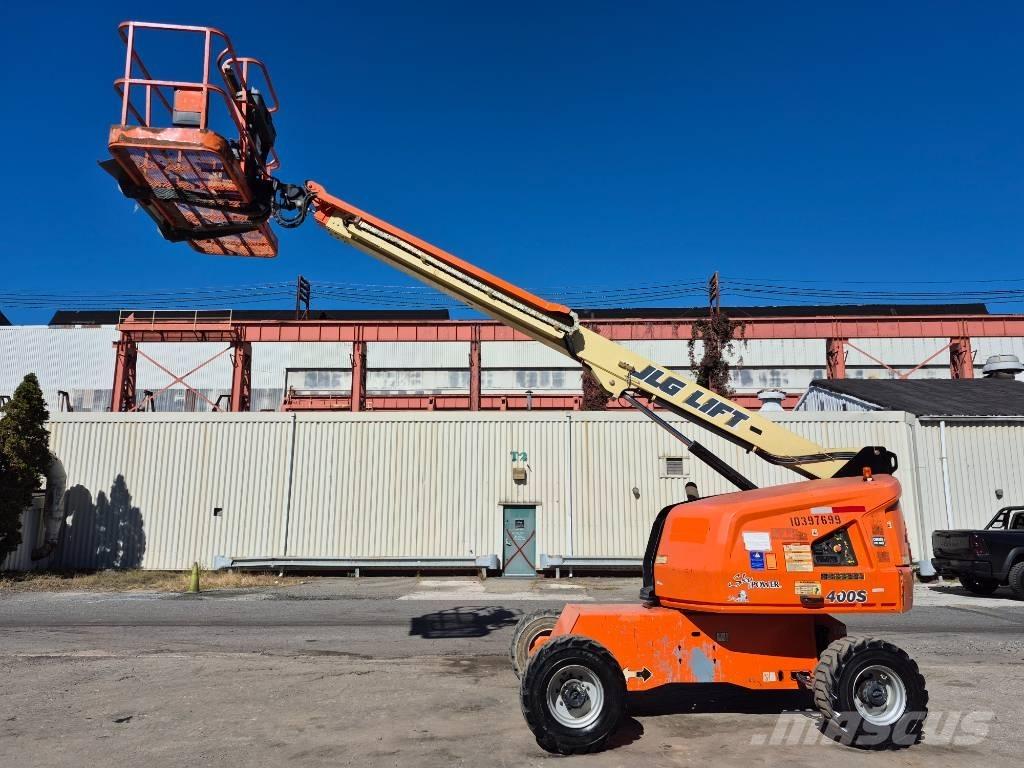 JLG 400 S 견인식 전동이동 리프트