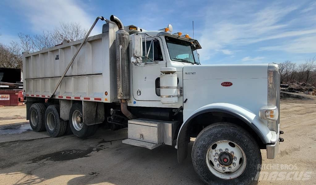 Peterbilt 388 덤프 트럭