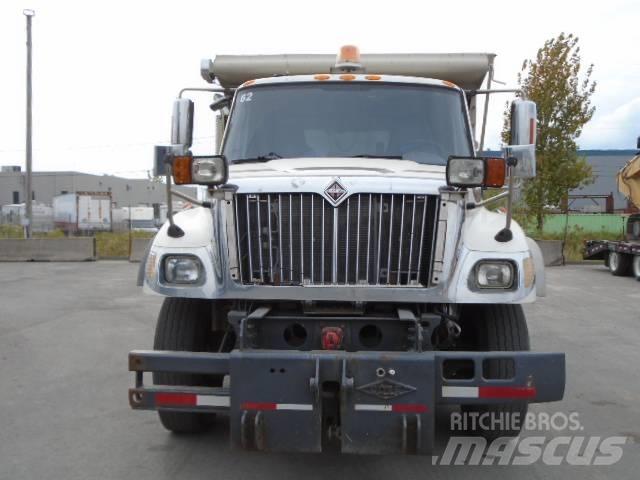International 7500 덤프 트럭