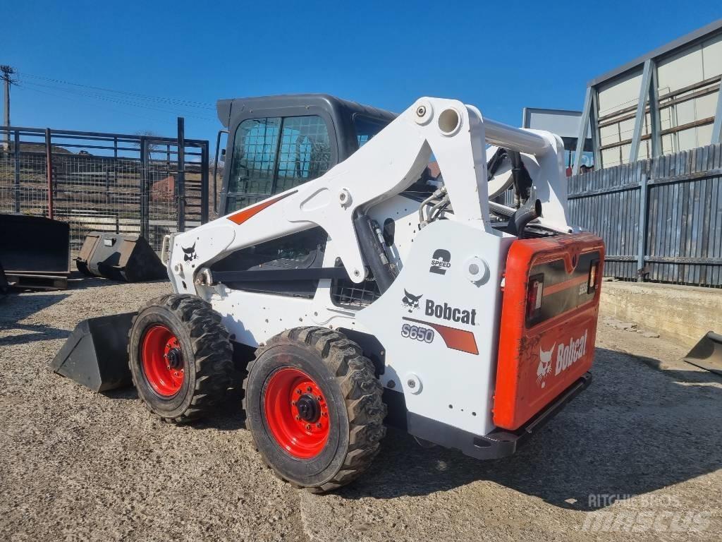 Bobcat 650S  스키드로더