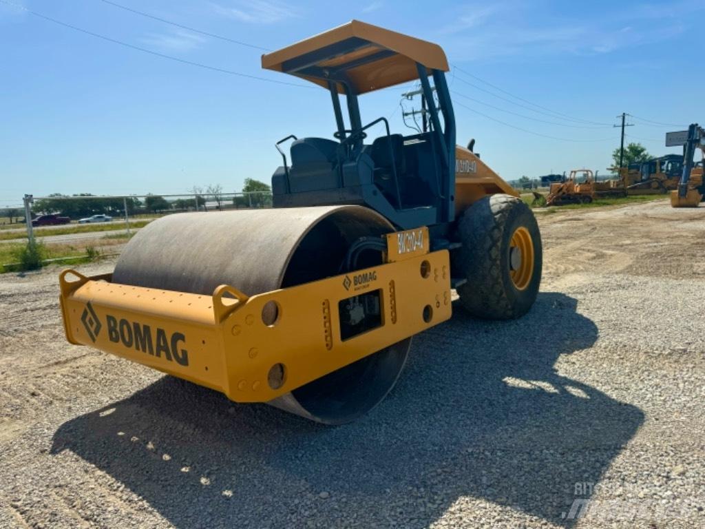 Bomag BW 211 D-40 콤비 롤러
