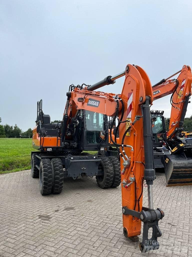 Develon DX140W-7  휠 굴삭기