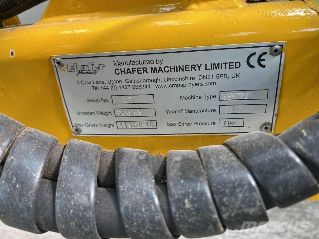 Chafer SENTRY 견인형 분무기