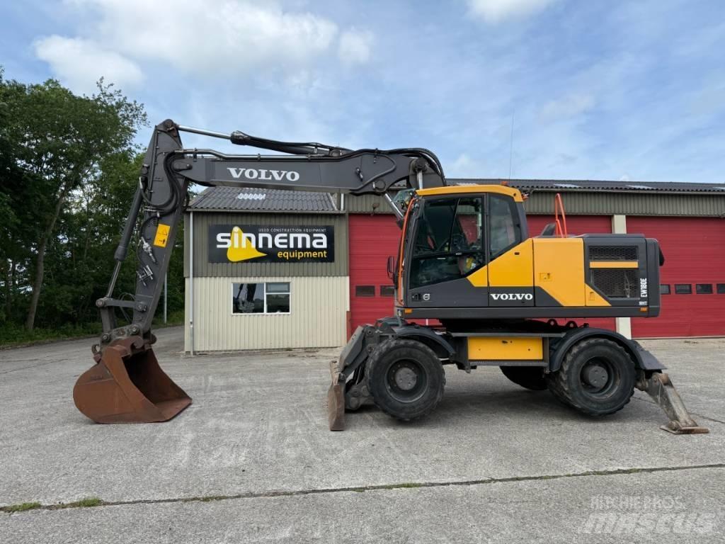 Volvo EW180E  휠 굴삭기