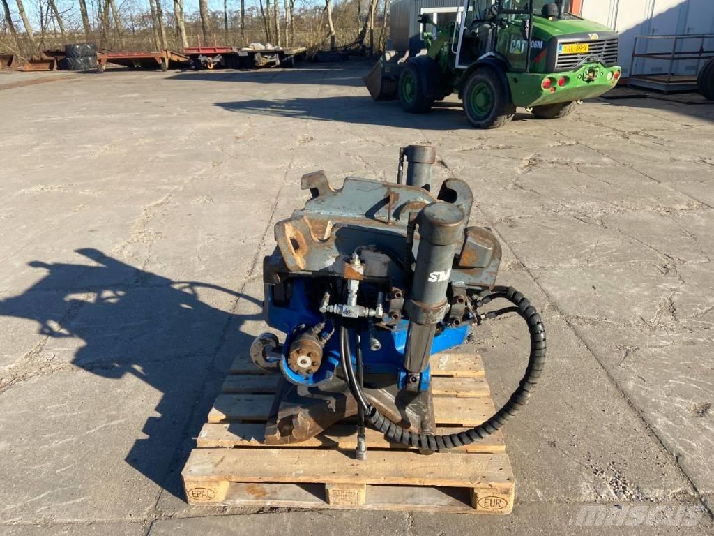 Volvo EW180E  휠 굴삭기