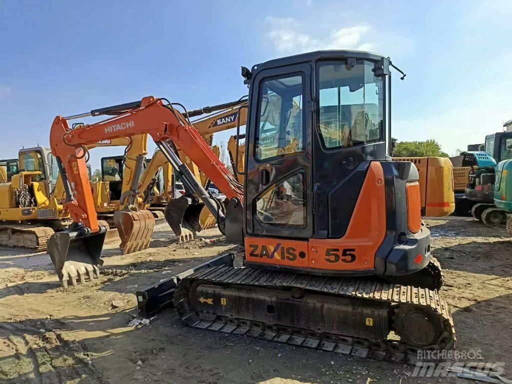 Hitachi ZX 55 소형 굴삭기 7톤 미만