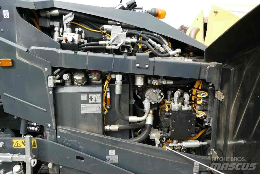 Bomag BF 200 C-2 소형 아스팔트 기계