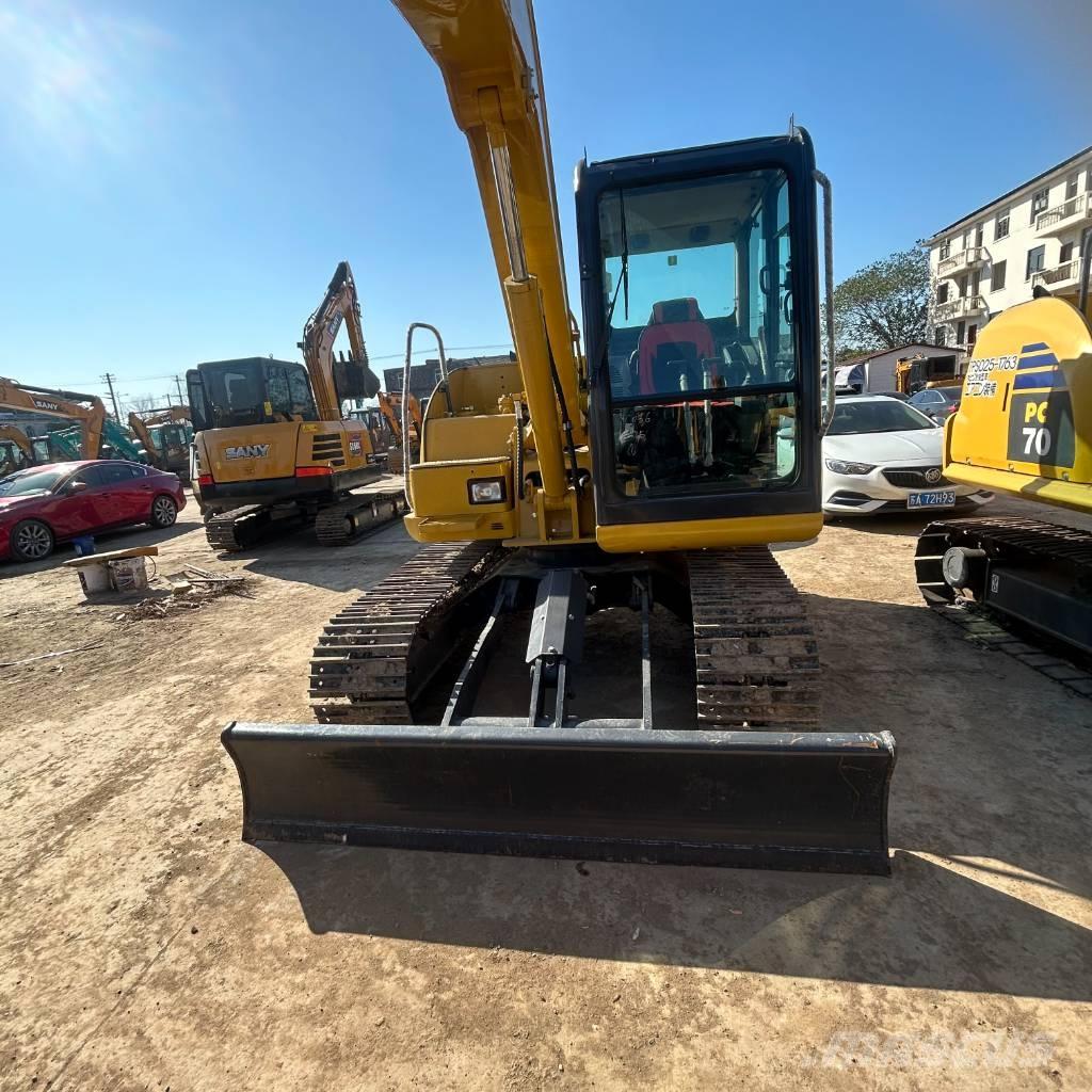 Komatsu PC 70 대형 굴삭기 29톤 이상