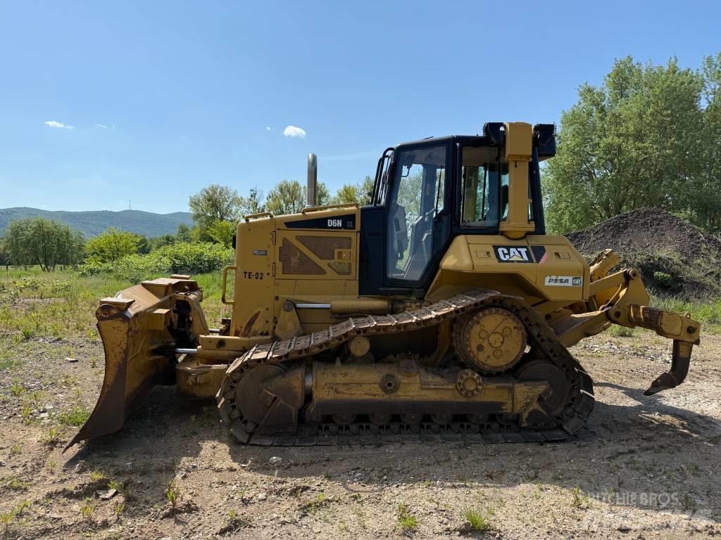 CAT D6N XL 크롤러 도저