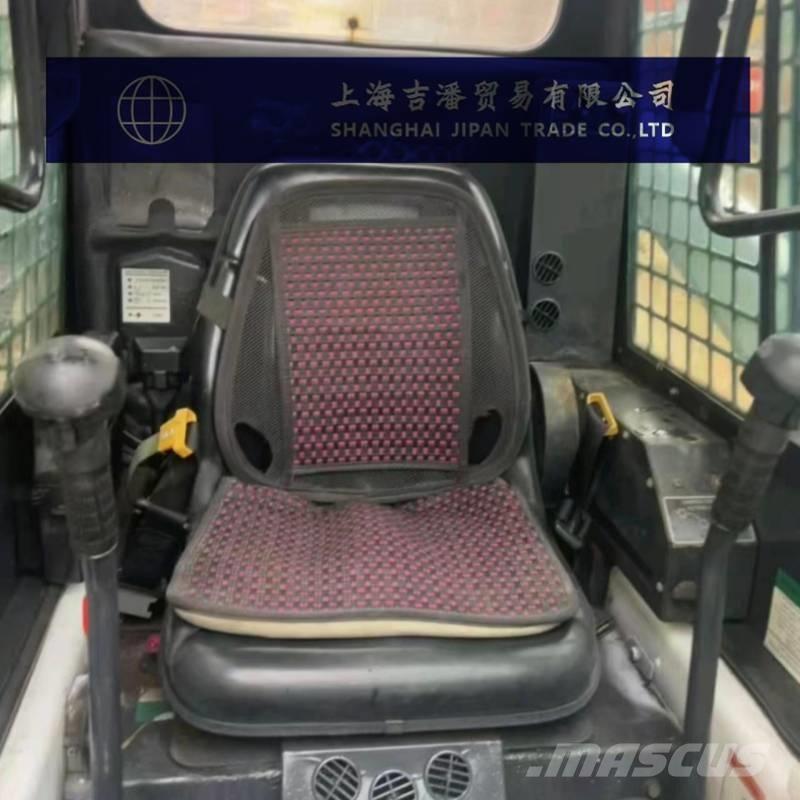 Bobcat S 130  스키드로더