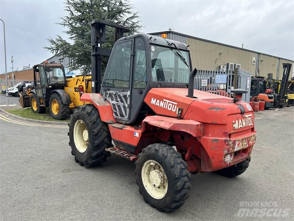 Manitou M26-4 험지용 트럭