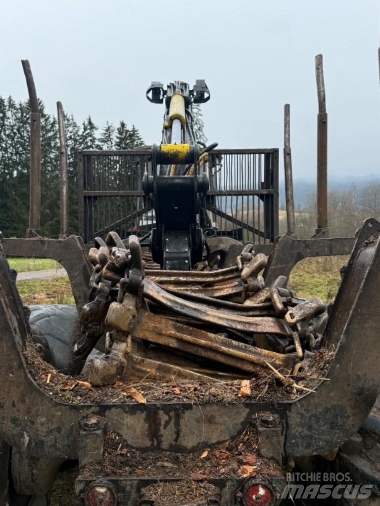 Valmet 840.2 원목 포워더
