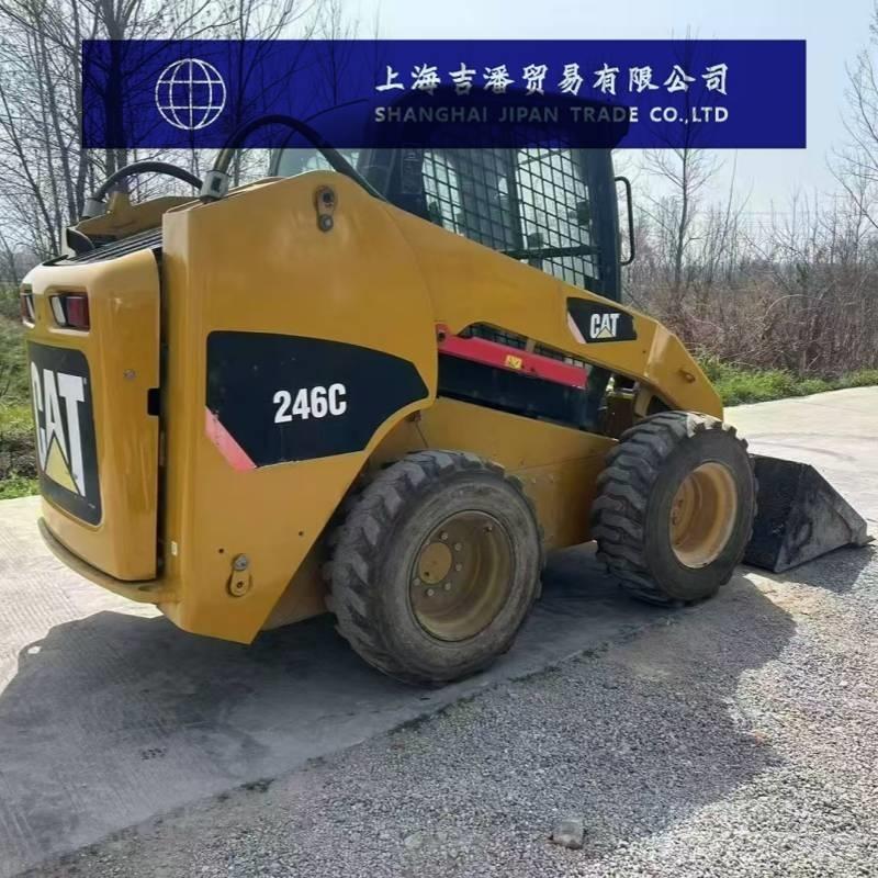 CAT 246 C  스키드로더