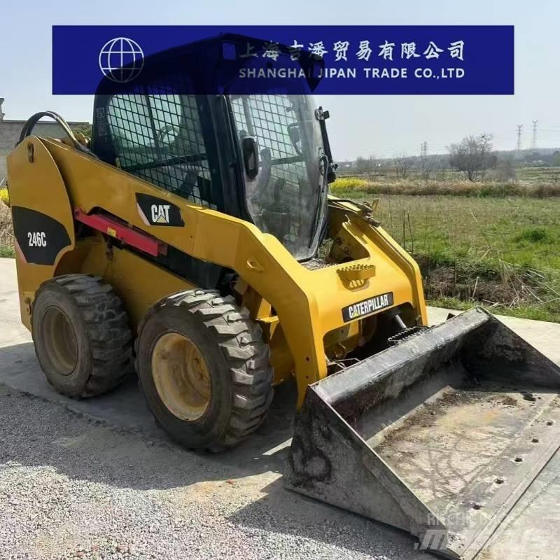 CAT 246 C  스키드로더