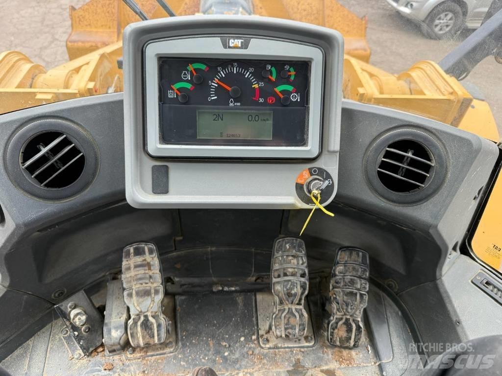 CAT 972 M  휠로우더