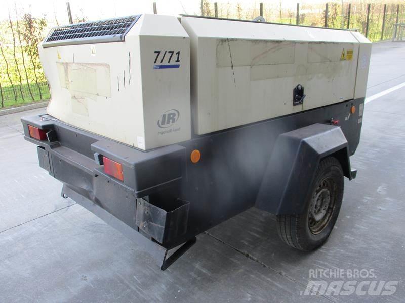 Doosan 7 / 71 - N 콤푸레샤