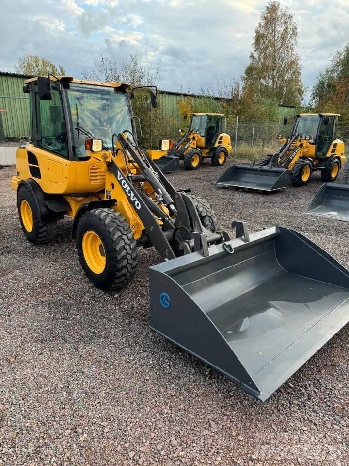 Volvo L 25 F  휠로우더