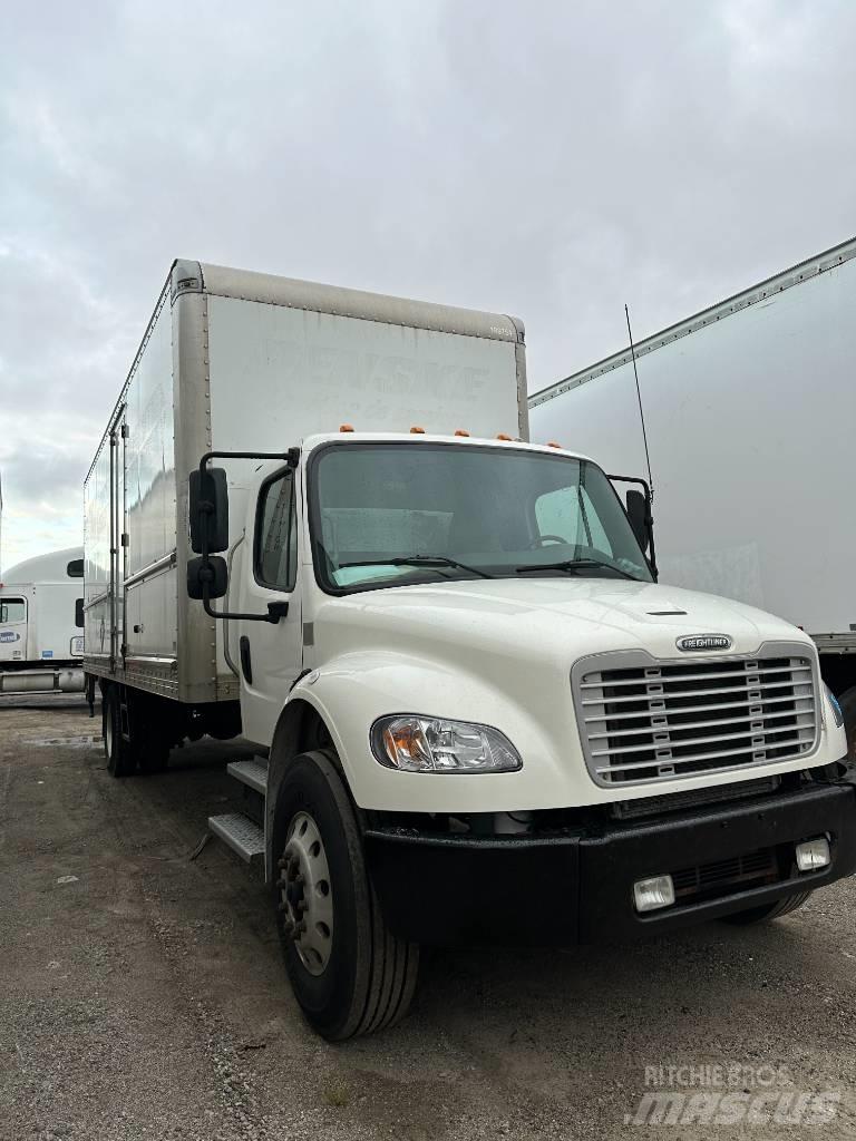 Freightliner M2 106 탑차 트럭