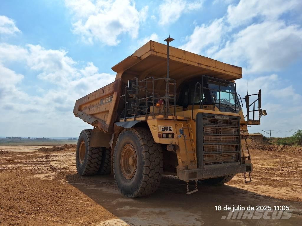 Komatsu HD605-7EO 초대형 덤프 트럭
